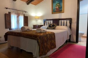 Celebrar eventos en una casa rural completa